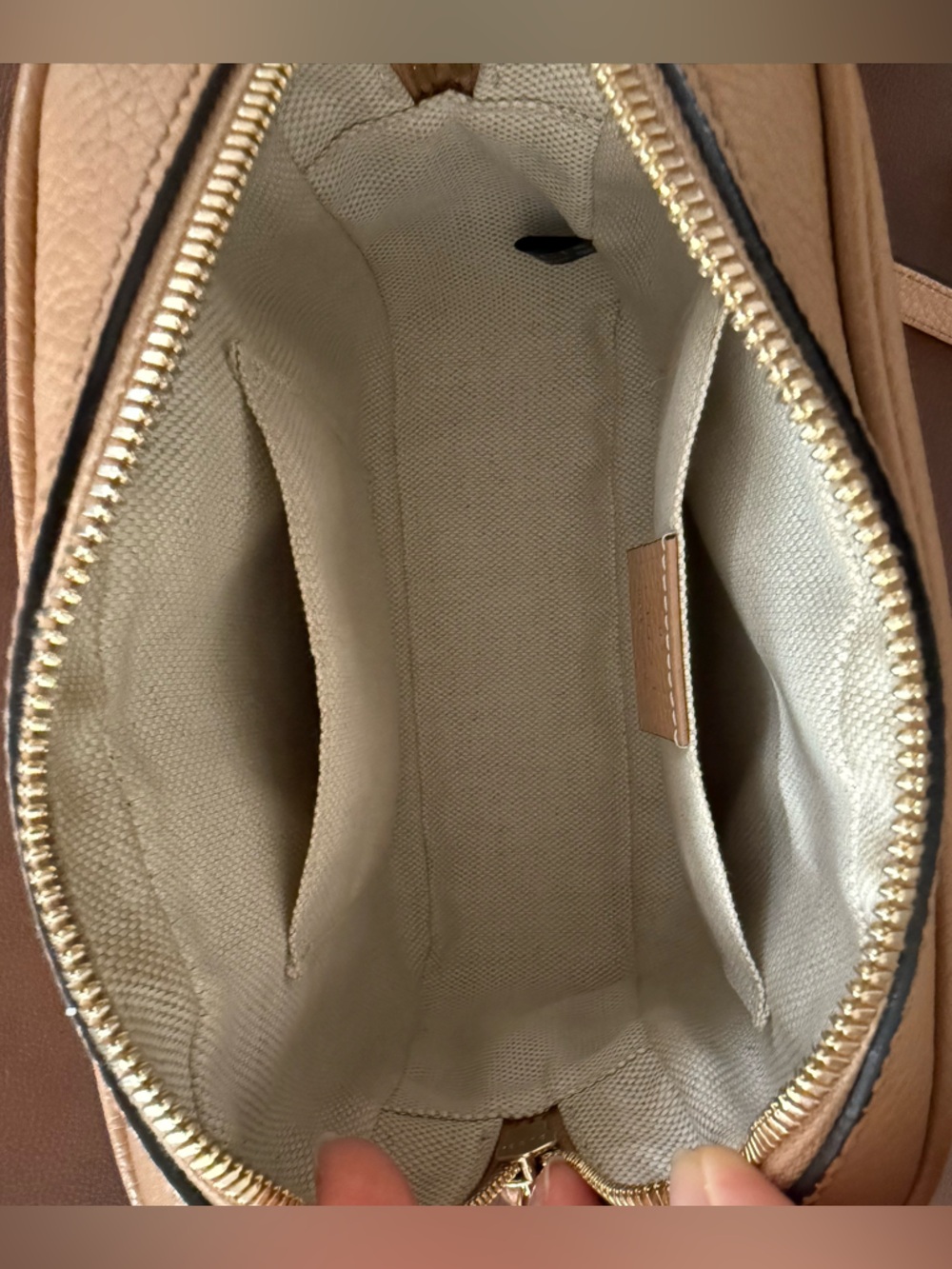 Gucci Soho Disco Tan Leather Crossbody Bag - Picture 7 of 8